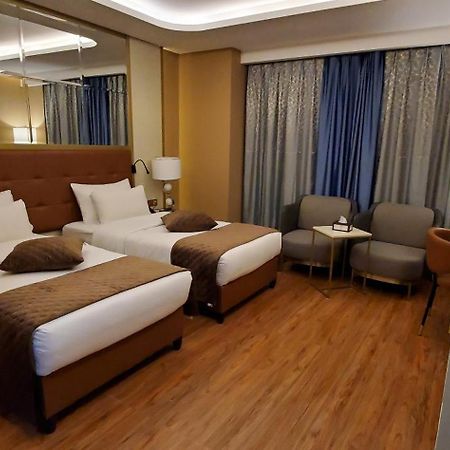 Petra Moon Luxury Hotel ワディ・ムーサ エクステリア 写真 Deluxe Room